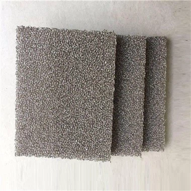 다공성 금속 폼